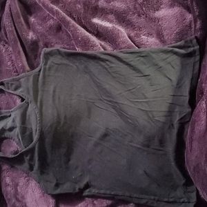 black sports tank top